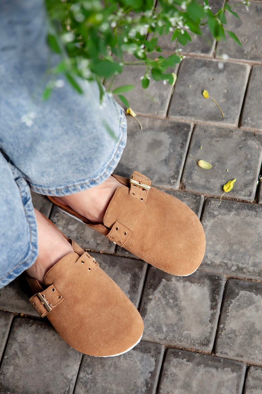 Julz | Nahla Hazelnut