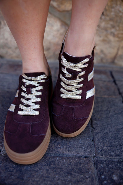 Julz | Bree Chestnut & Gold