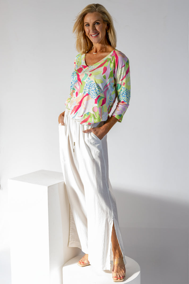 3/4 Sleeve V-Neck Top | Flora Fauna