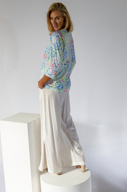 3/4 Sleeve V-Neck Top | Happy Leopard