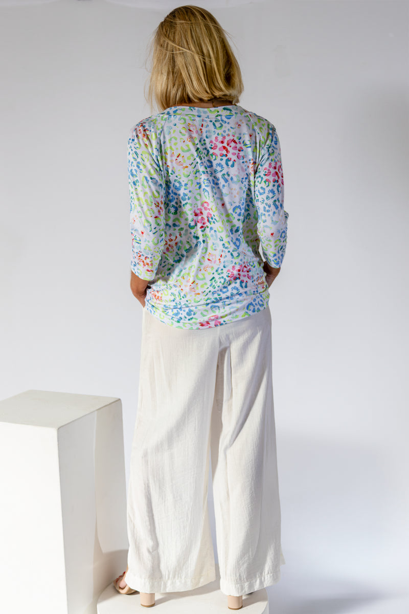 3/4 Sleeve V-Neck Top | Happy Leopard