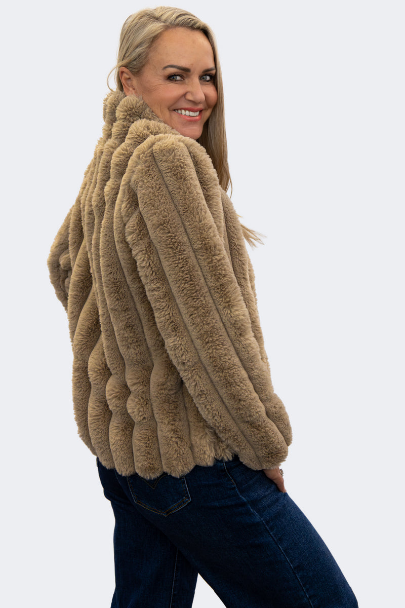 Toffee | Luxe Plush Faux Fur Zip Jacket